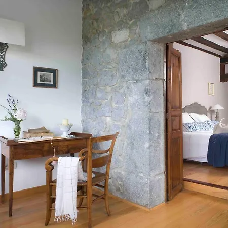 Hotel Casona De Quintana 3*